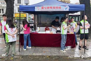 霍伊伦：曼联生涯首次决赛来了，我们这场比赛本可以做得更好